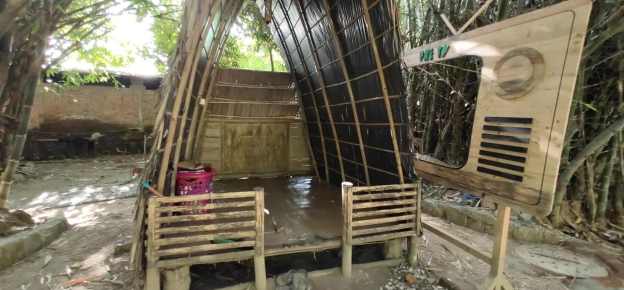Kebon Pring Floating Resort & Market Bantul Exterior photo
